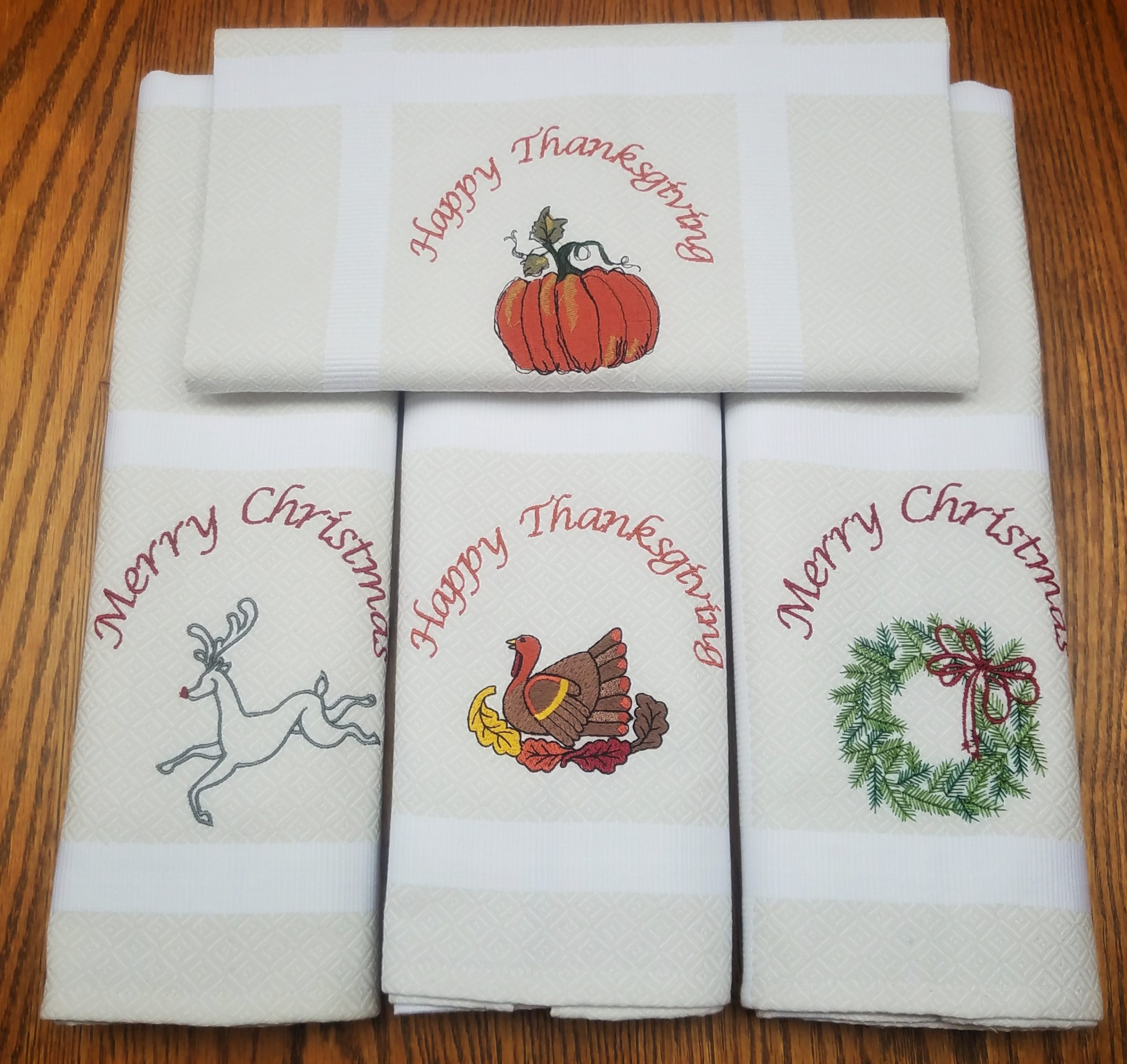 Set of 4 Holiday Kitchen Towels